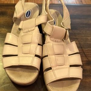 Sandals, beige, leather uppers is Dr.